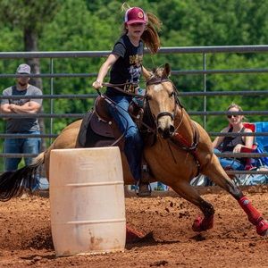 Meet your Posher, Kloey